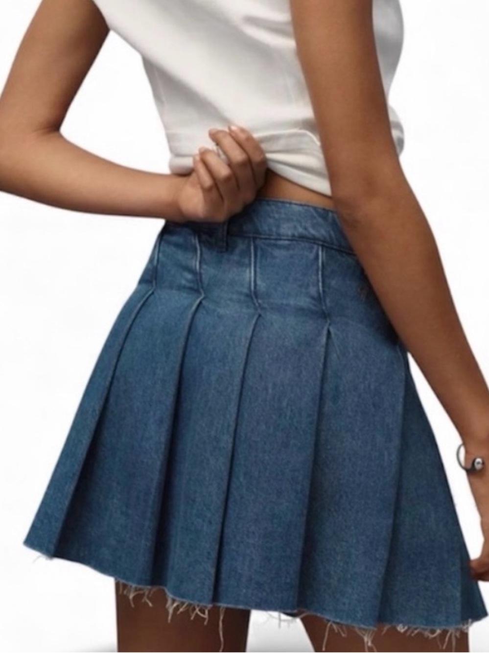 Pilcro by Anthropologie Slant-Pleated Denim Skort 25